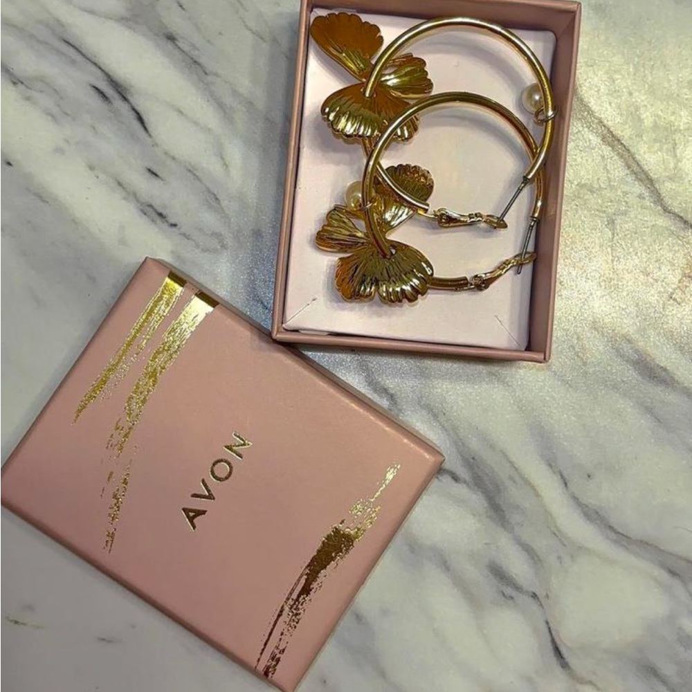 Avon Gold Butterfly Hoop Earrings Set